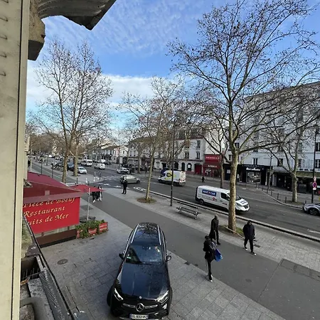 Entier Paris, France
